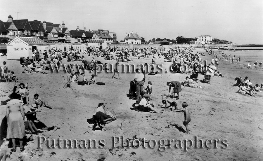Ref 1128 The Albion Beach