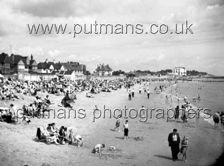 Ref 1572 Albion Beach 1958