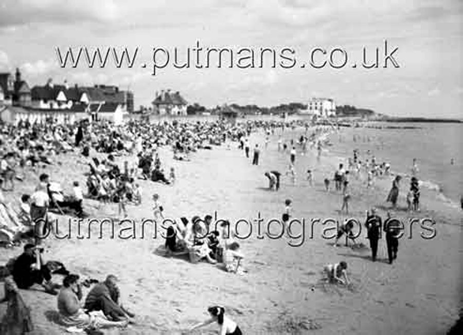 Ref 1573 Albion Beach 1958