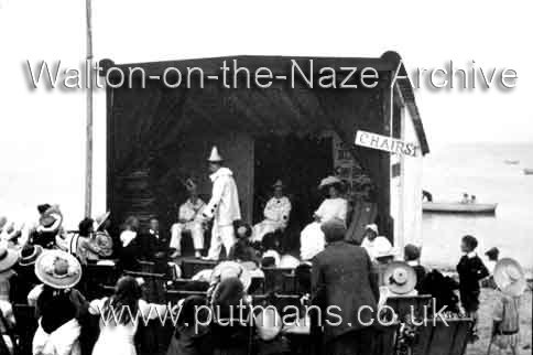 Ref 1749 The Pierrots