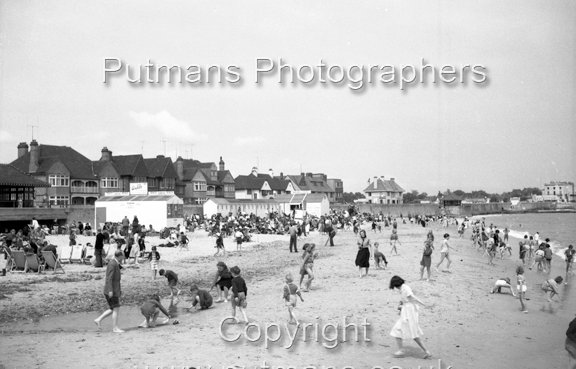 Ref 2172 Albion Beach 1956