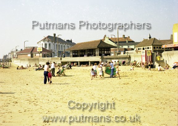 Ref 2321 Albion Beach 1980