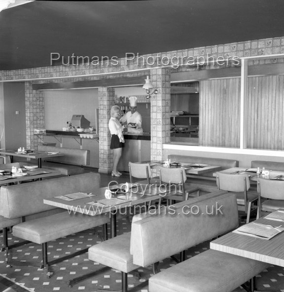 Ref 2455 Albion Hotel 28th Aug 1970