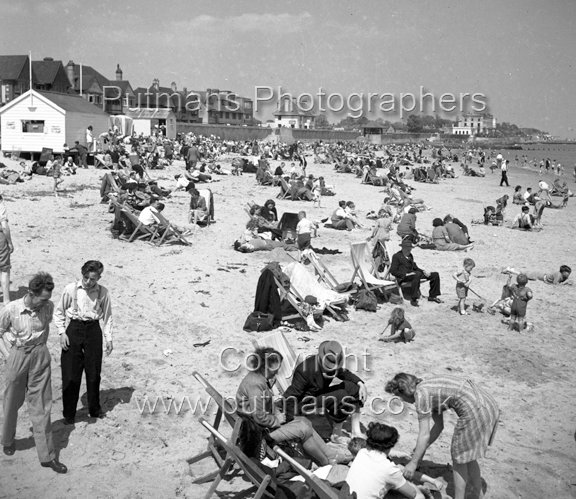 Ref 2728 Albion Beach 1950