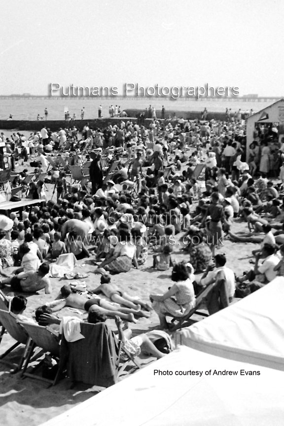 Ref 2794 A crowded Albion Beach c1953