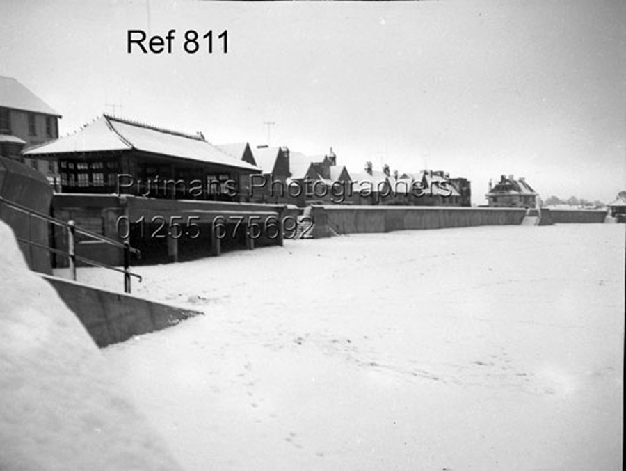 Ref 811 Albion beach under snow