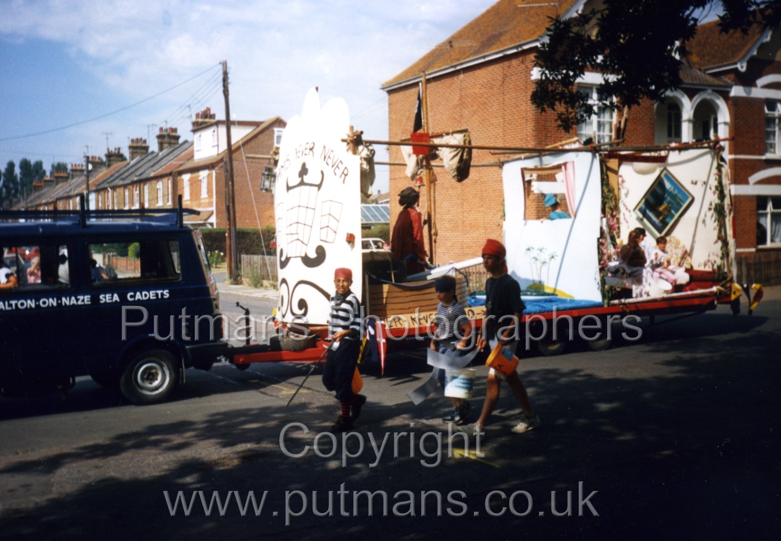 Ref 2935 Carnival 1993