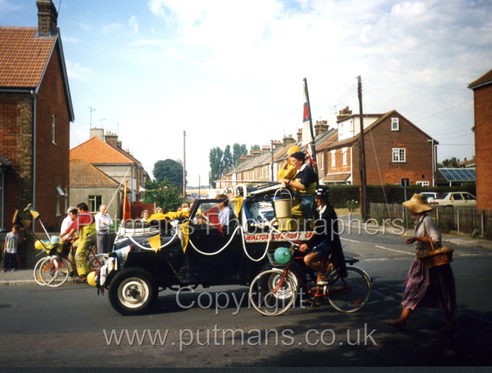 Ref 2936 Carnival 1993