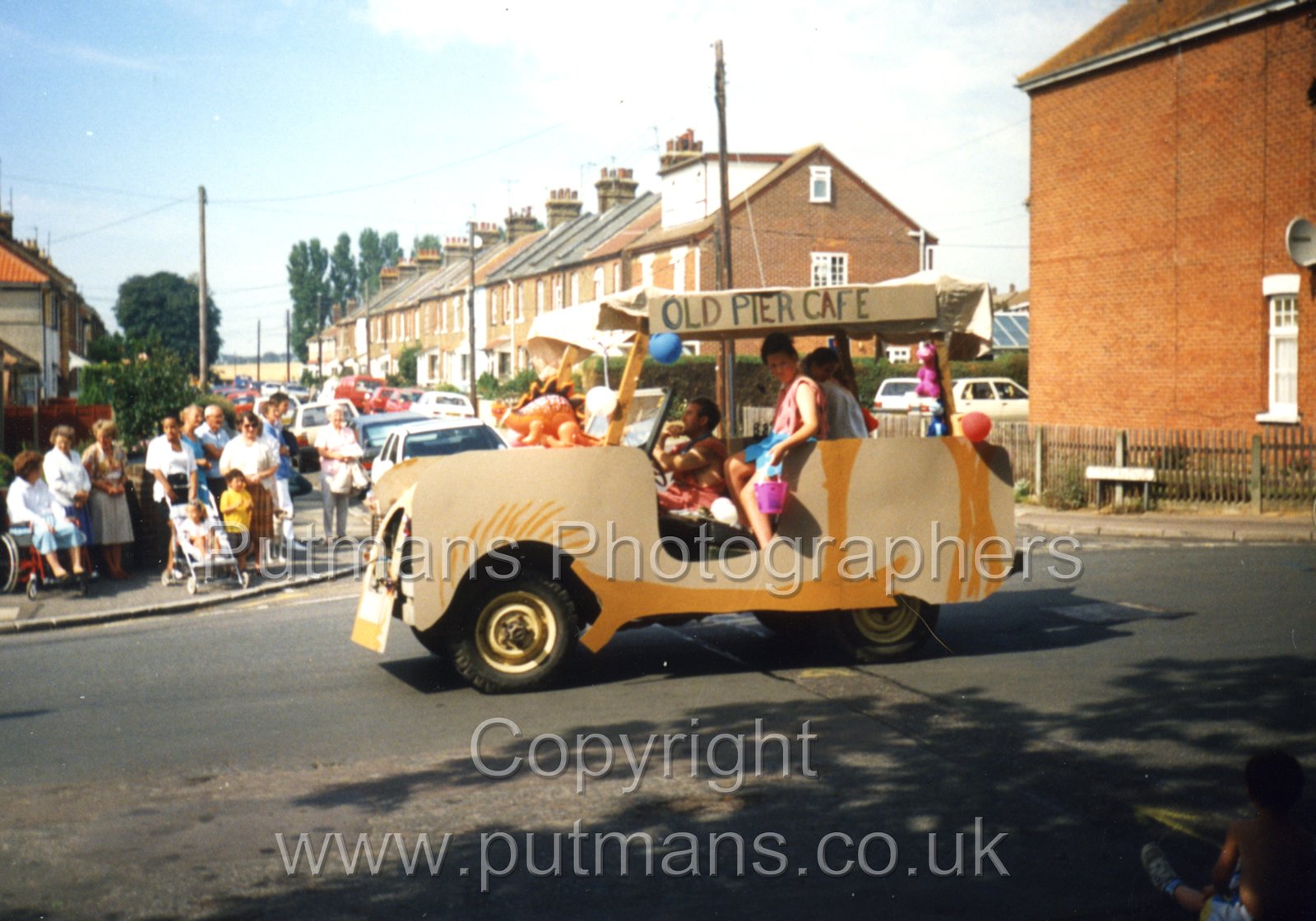 Ref 2940 Carnival 1993
