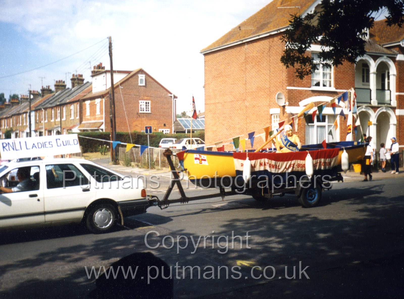 Ref 2941 Carnival 1993