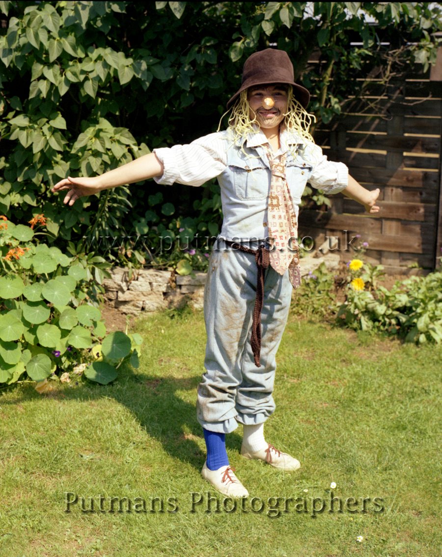 Celine Orlopp (Scarecrow)