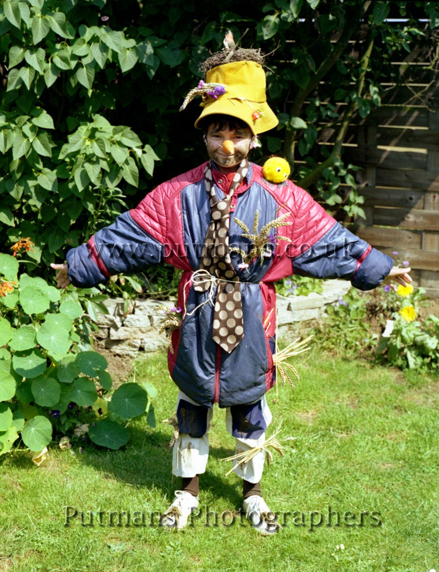 Vicky Frost (Scarecrow)
