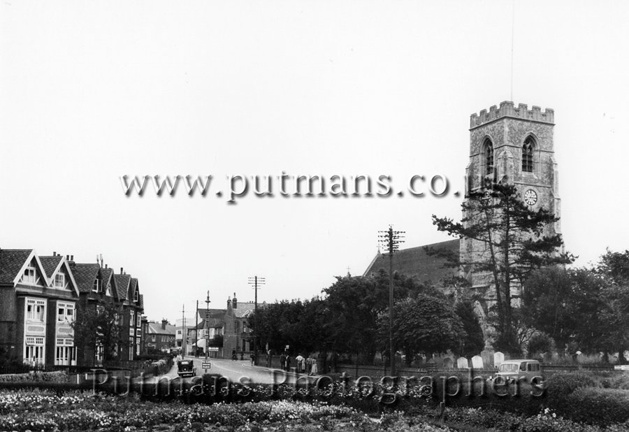 Ref 454 All Saints Church & High Street