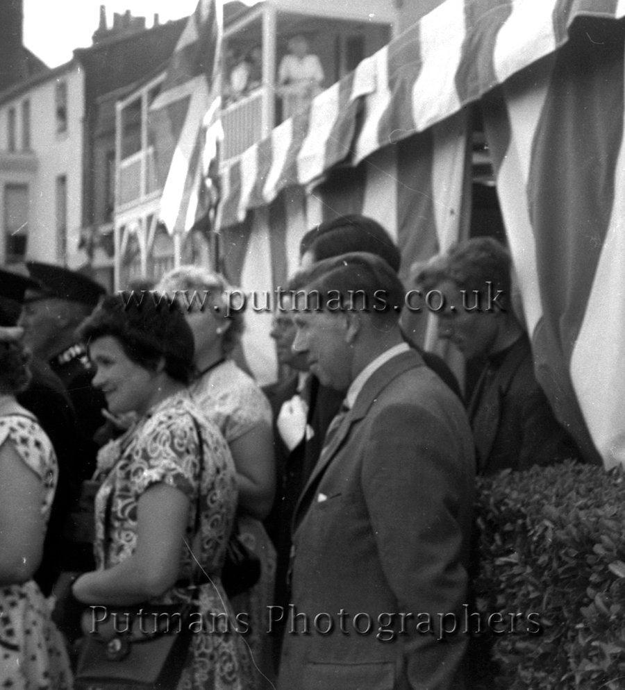 Ref 52 The only photo from the Marine Hotel reception shows Jean Barratt, Ron Brayley and Ken Haggis