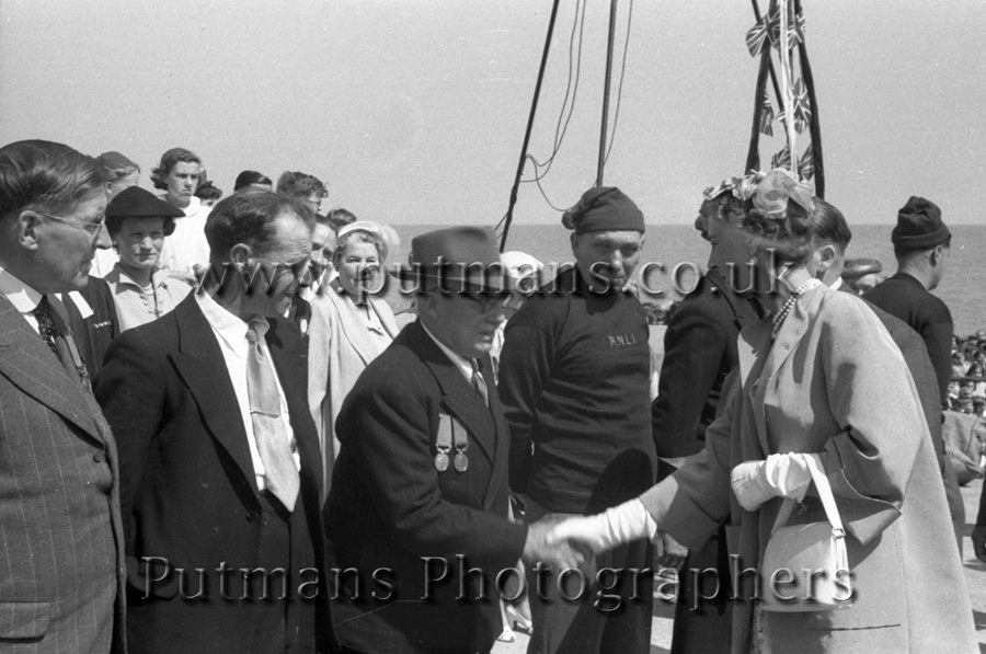Ref 79 Then she met some former crew members - Tom 'Puggy' Bloom former cox'n