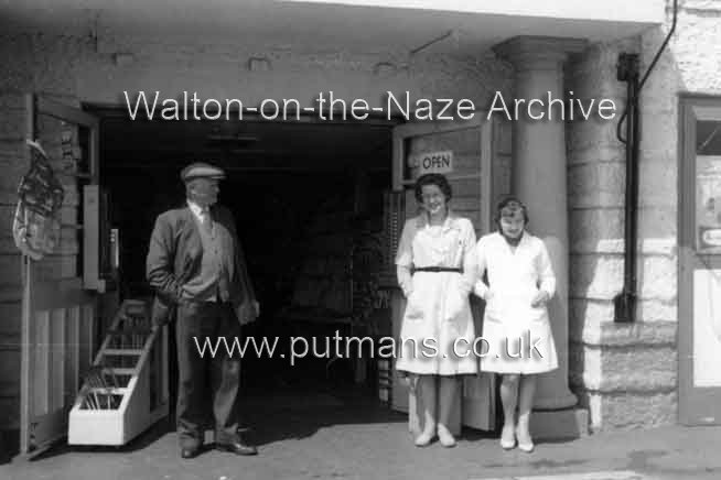 Ref 1958 Ben Hipkin outside Hipkins Cafeteria at Kino