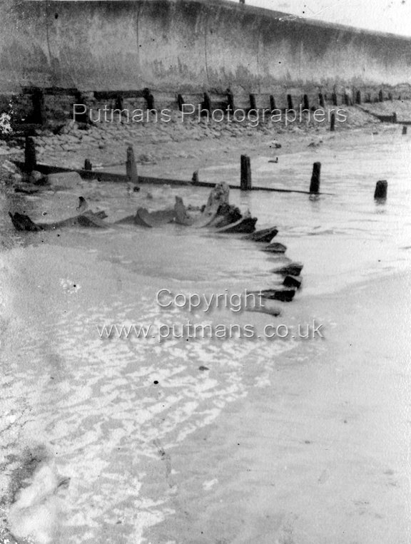 Ref 2123 Remains of the wreck of the 'Martha' (Photo courtesy of A. Evans)