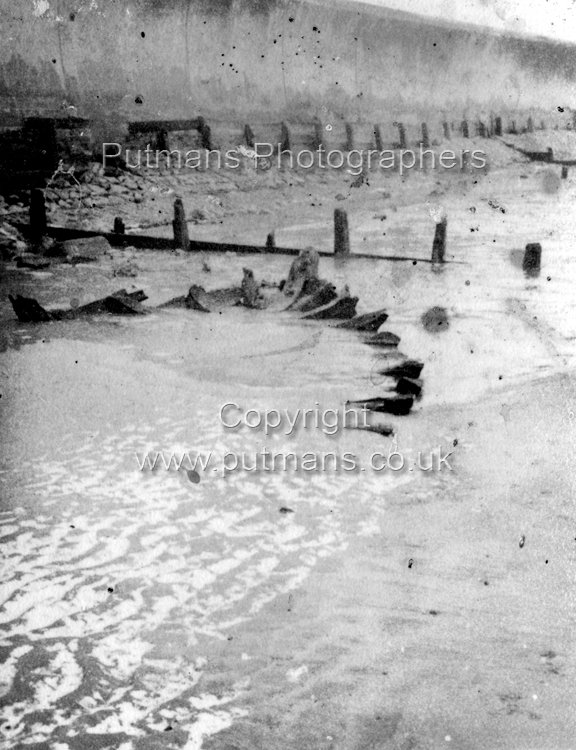 Ref 2124 Remains of the wreck of the 'Martha' (Photo courtesy of A. Evans)