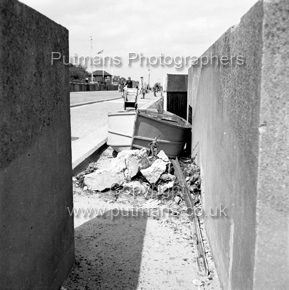 Ref 2157 East Terrace 1949