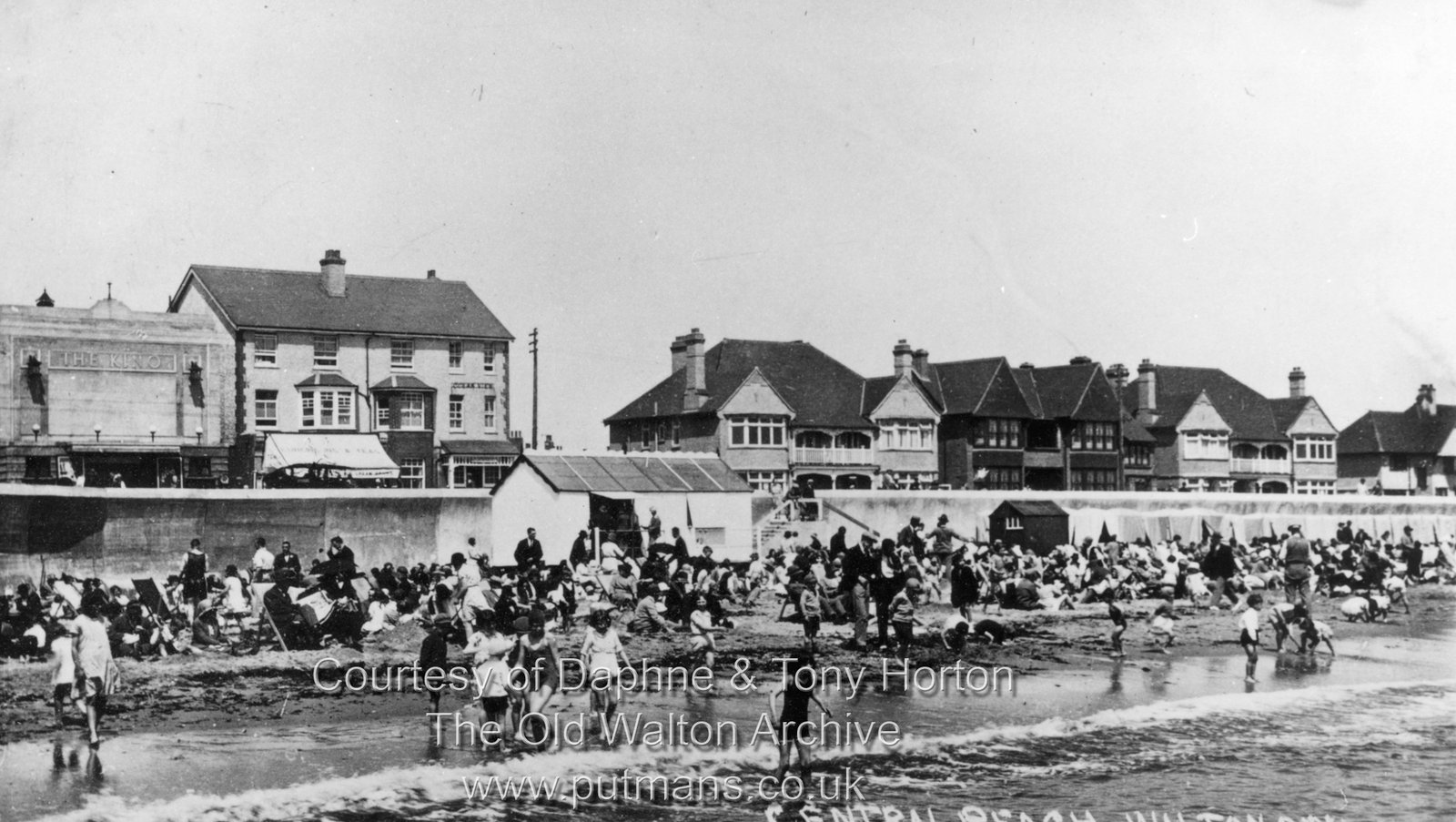 Ref 3184 Central Beach, Kino Cinema & Ocean View