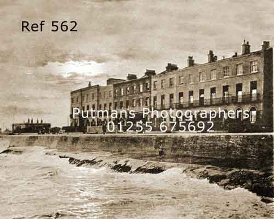 Ref 562 East Terrace & prom