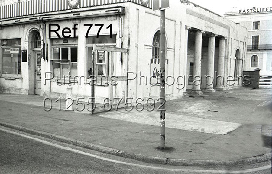 Ref 771 White Lodge