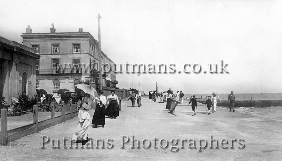 Ref 960 East Terrace & prom