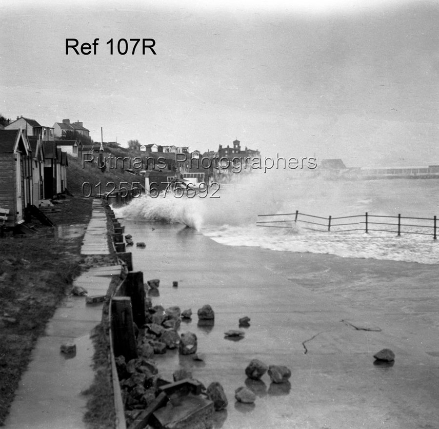 Ref 107R Southcliff promenade