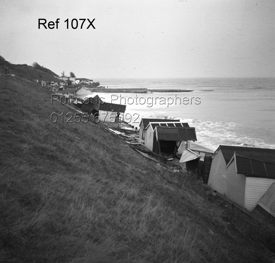 Ref 107X Towards Hipkins beach