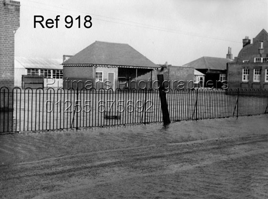 Ref 918 Walton School