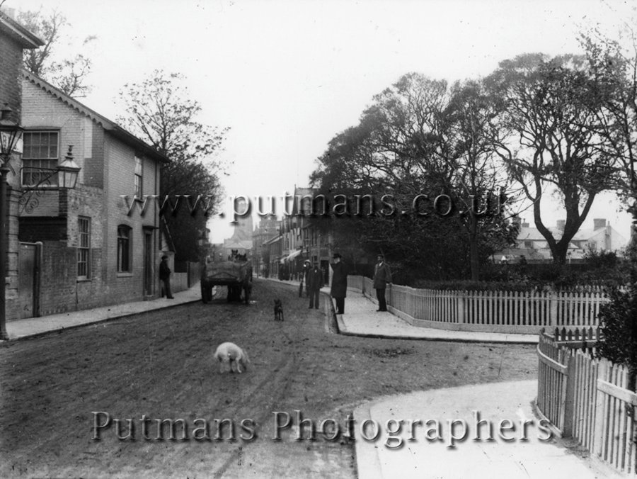 Ref 075 High Street