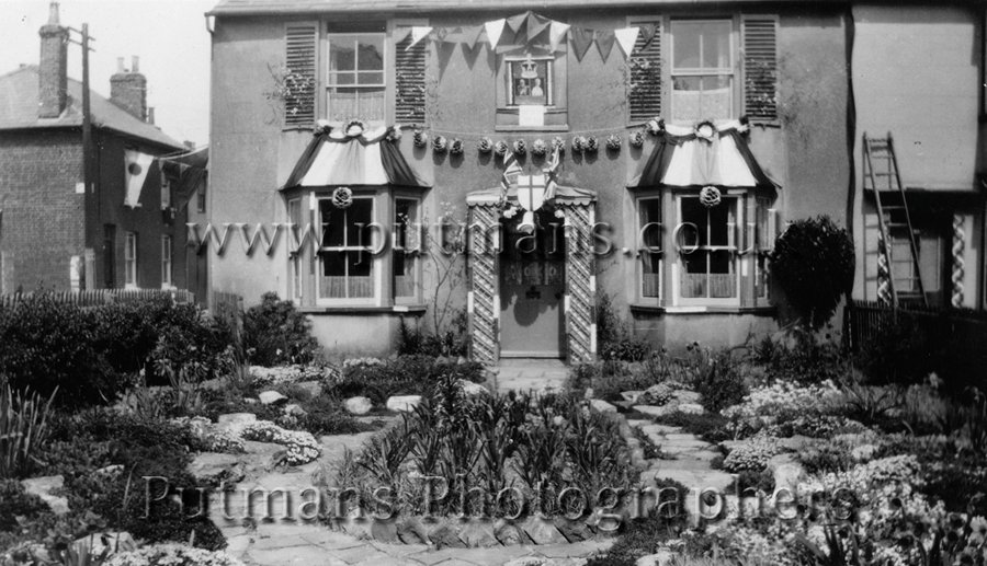 Ref 1071 No 111 High St