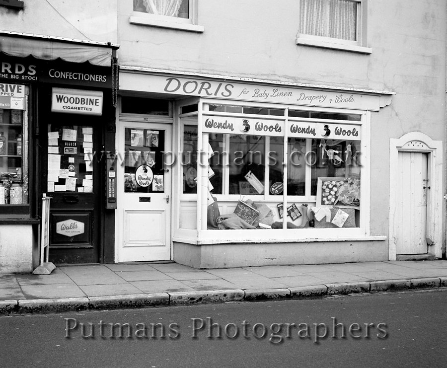 Ref 1214 Doris Wool shop