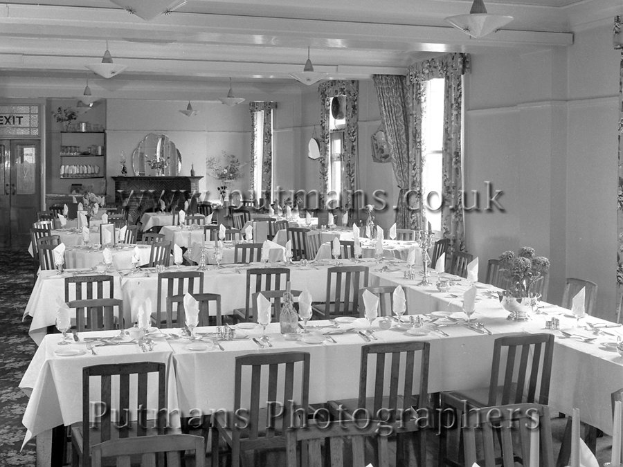 Ref 1253 The Portobello Hotel Dining Room 1963