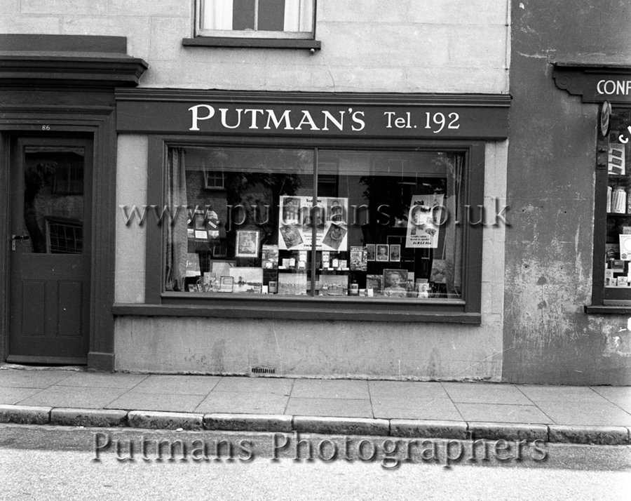 Ref 254 Putmans Shop  c1948