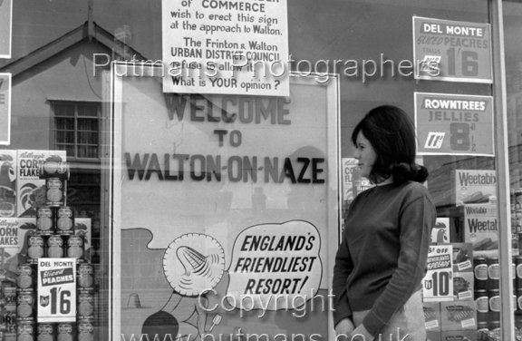 Ref 2784 'Welcome to Walton' sign in South's Dairies 1967