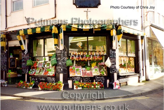 Ref 2861 Kemps Greengrocers