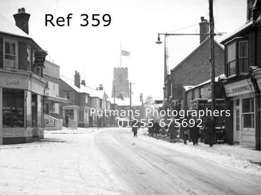 Ref 359 High Street Winter snow