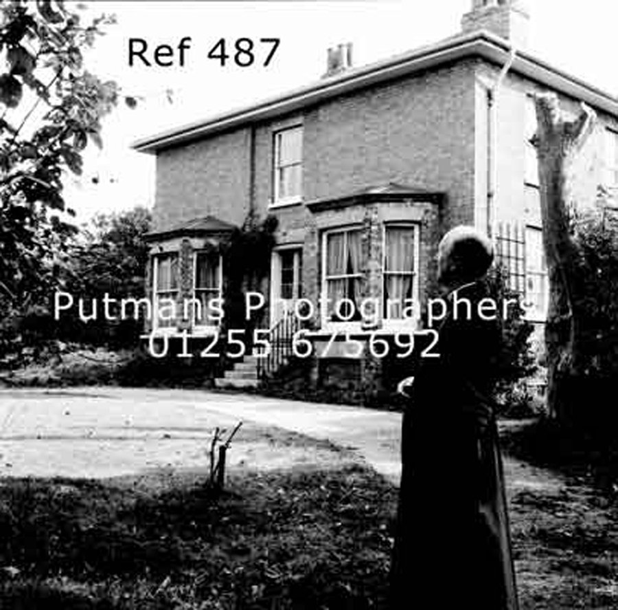 Ref 487 Vicarage & Rev. Kenneth Williams