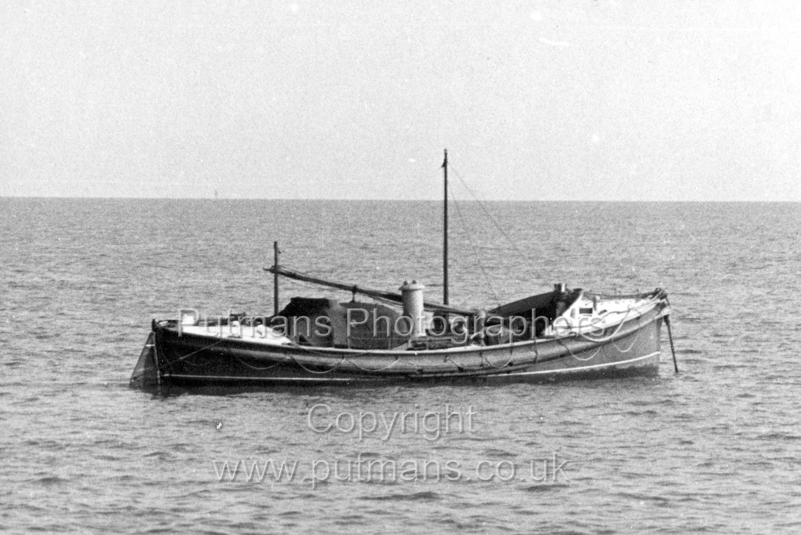 Ref 3042 EMED lifeboat c1945