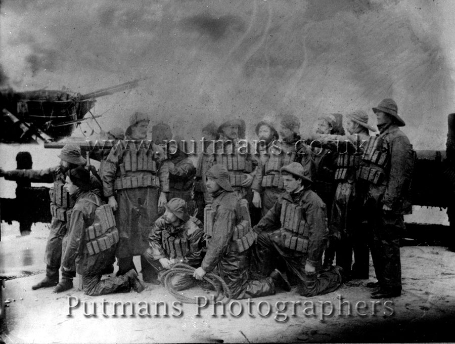 Ref 321 True to the Core Crew 1900
