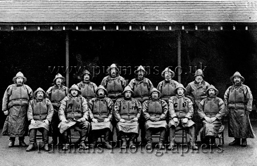 Ref 956 James Stevens No 14 Crew from Peregrine rescue 1917