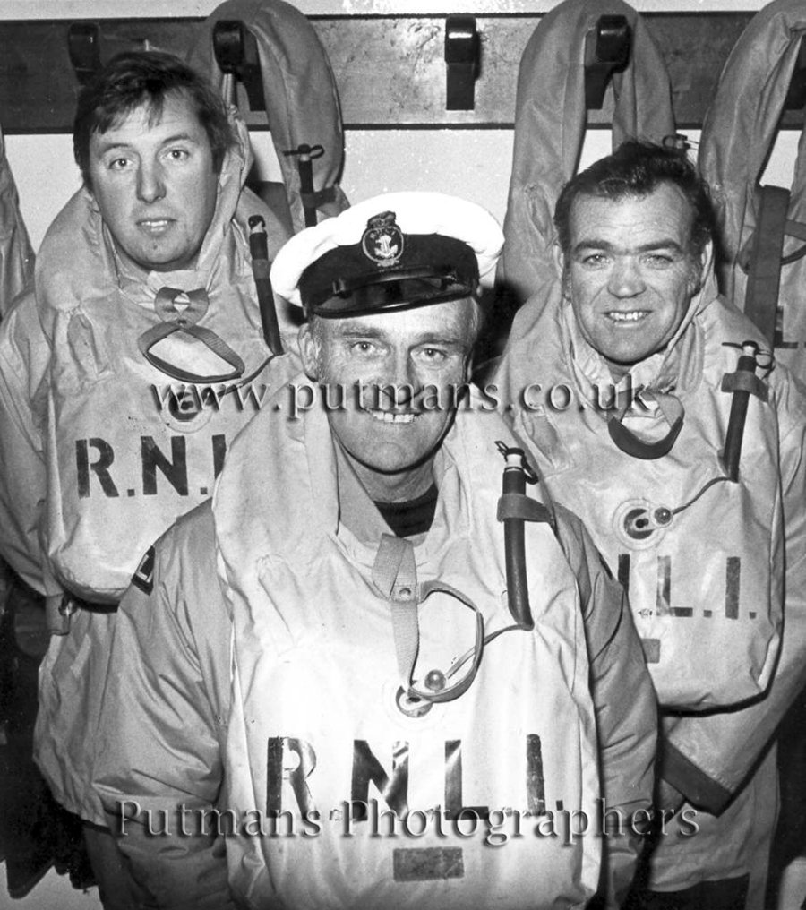 Ref LB023 Bronze medal awards Keith Richardson, Jack Barrett & Frank Bloom for Pye Sands rescue