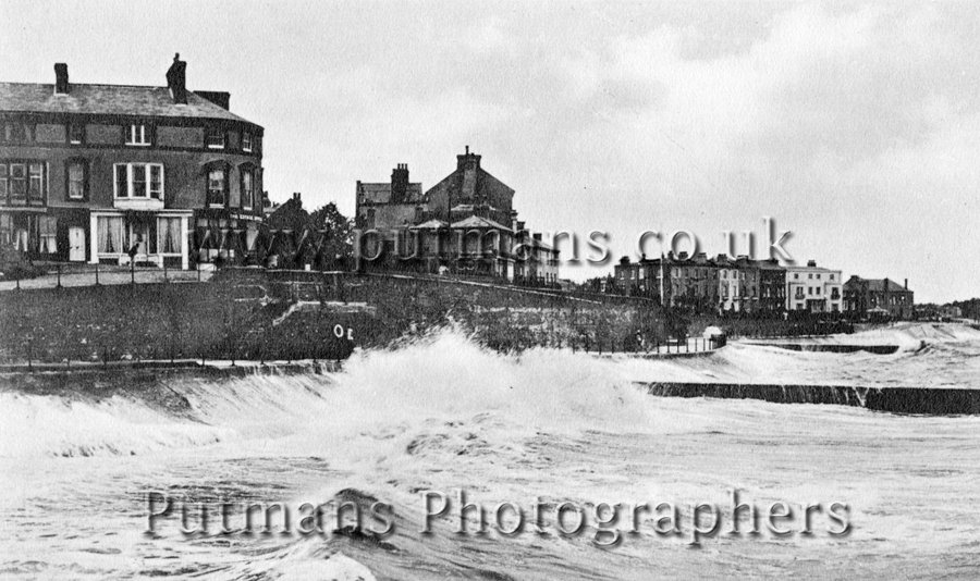 Ref 1330 The Parade from the pier pre Colonnade