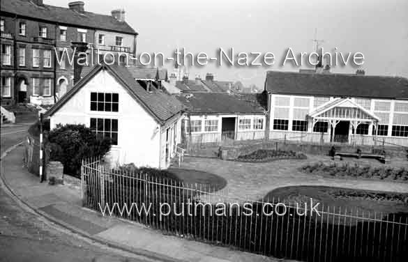 Ref 1918 Round Gardens 1966