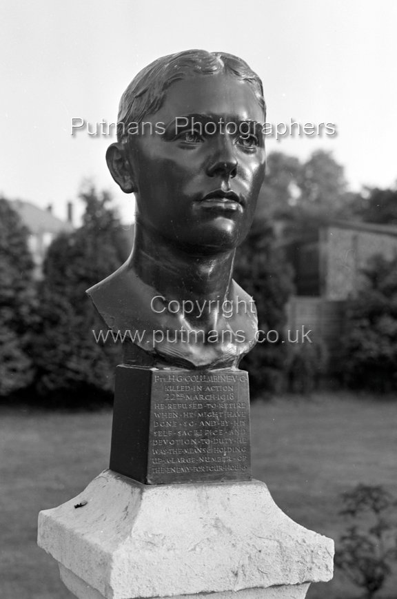 Ref 1978 Columbine bust