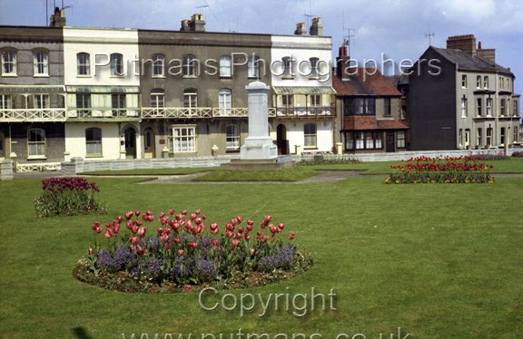 Ref 2094 War Memorial at Railway Station Gardens 1962