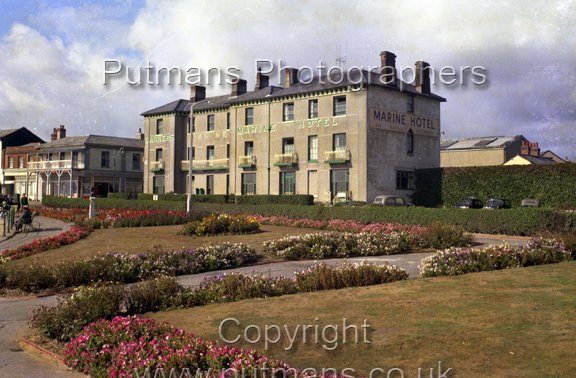 Ref 2103 Marine Hotel c1960