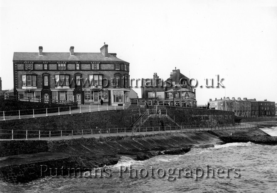Ref 389 Bruff Terrace & promenade pre colonnade
