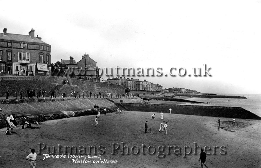 Ref 532 Marine Parade & beach from pier pre colonnade